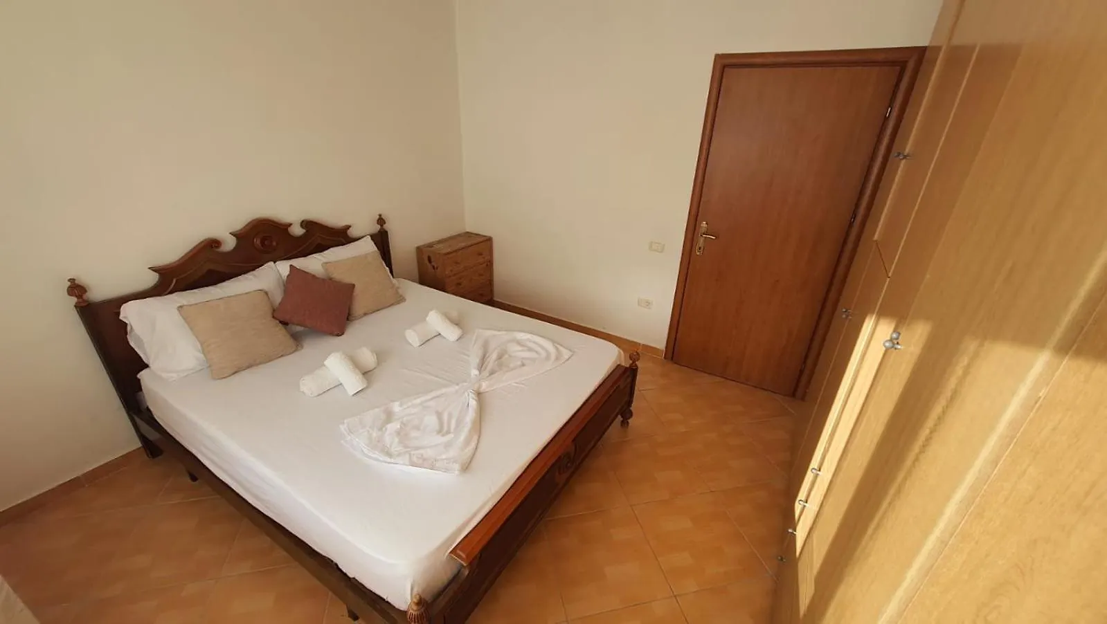 Amare Apartment - Himara Seaside